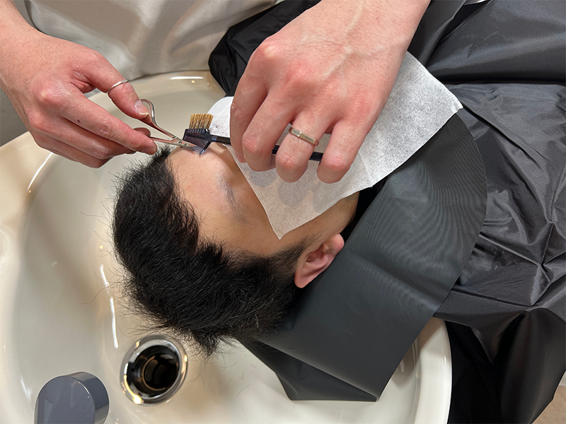 眉カット